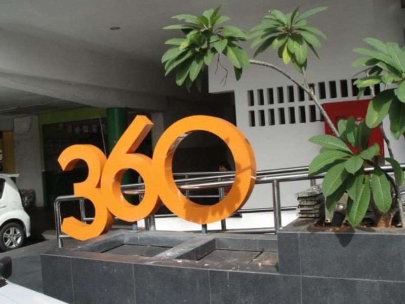 Hotel 98